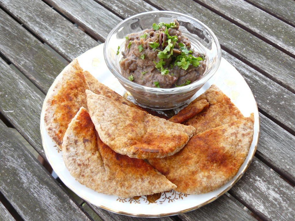 aubergine and roasted red onion dip