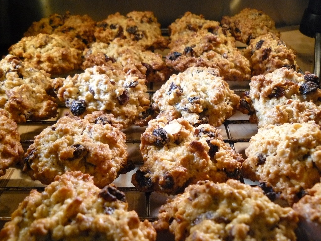chewy nut and oatmeal cookies 2