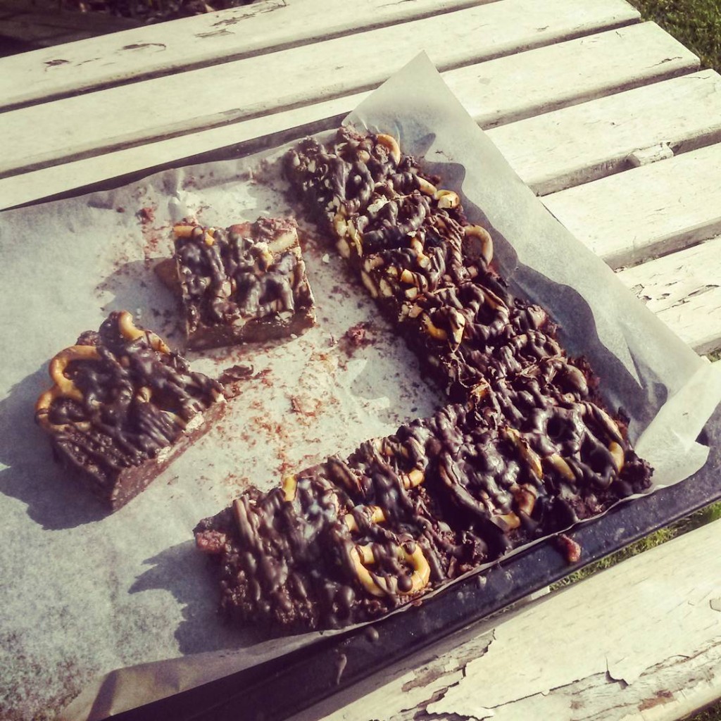 chocolate pretzel energy bars 