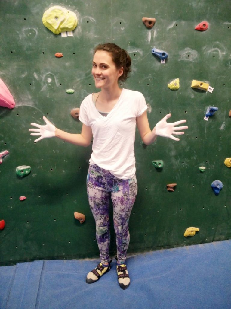 Bouldering, Veggie Runners, Girl Climbing